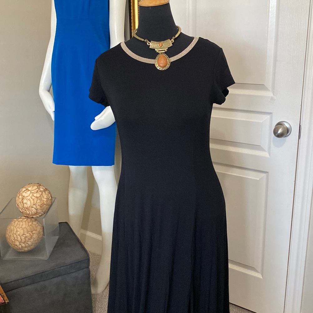 Who is calling my name? Oh a long beautiful maxi dress by Michael Kors!